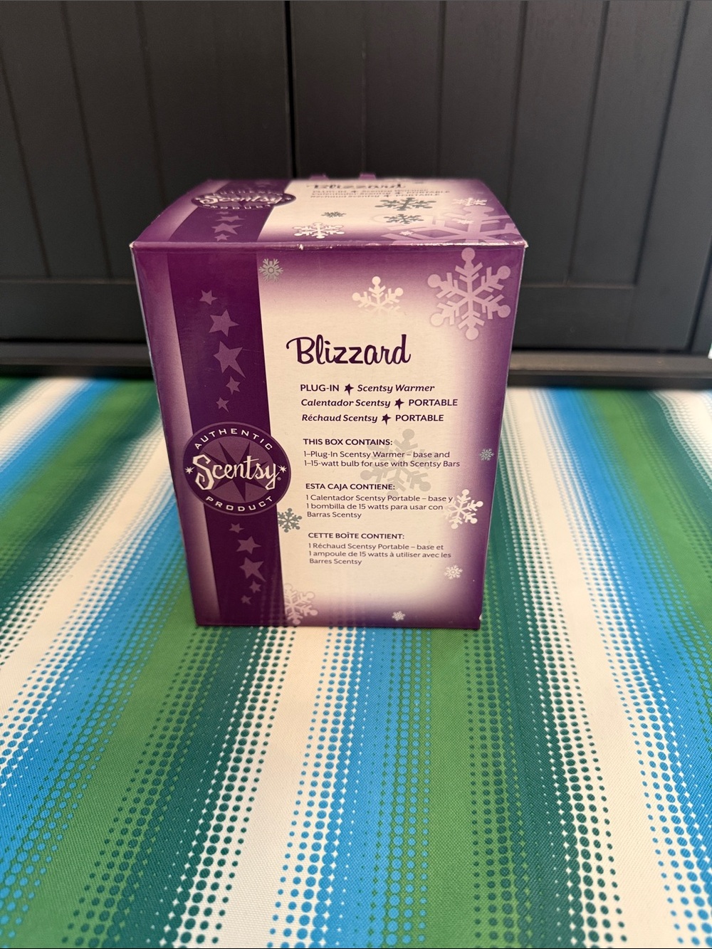 Scentsy Blizzard Plug-In Warmer - White Snowflake Design